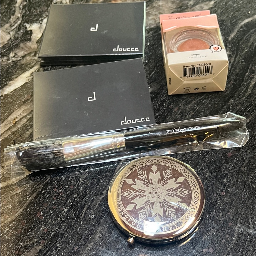 Beauty Bundle Pallet Brush Eyeshadow and Compact Mirror- all NEW never touched